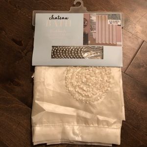 Chateau Bath shower curtain with rings